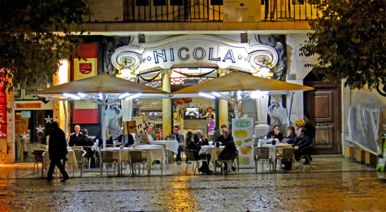 Una visita al Café Nicola