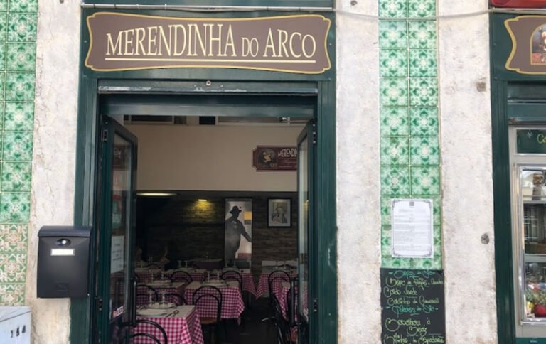 Pescado a la brasa en Merendinha do Arco